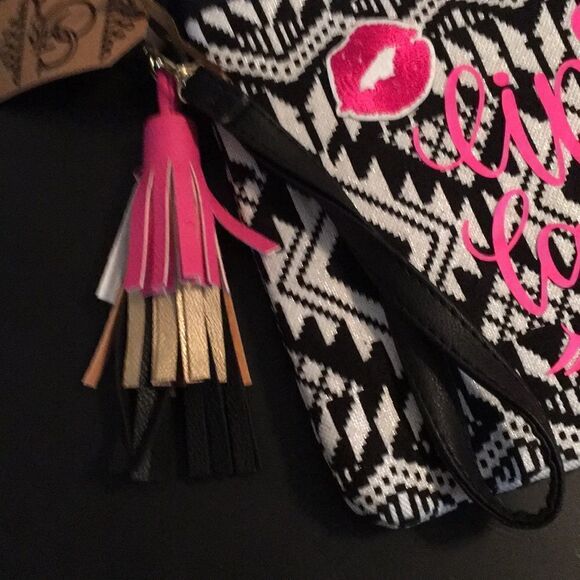 Lips and Lashes Bag - Picture 4 of 5